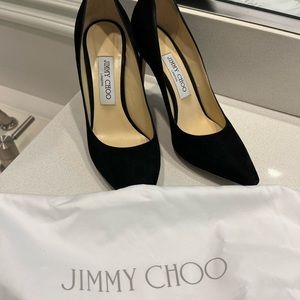 Jimmy shoe black pumps